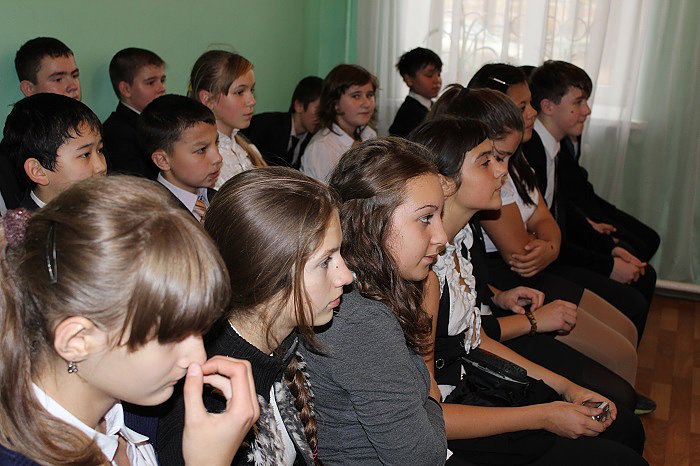 Экологический урок у оренбургских школьников в библиотеке имени А.Гайдара