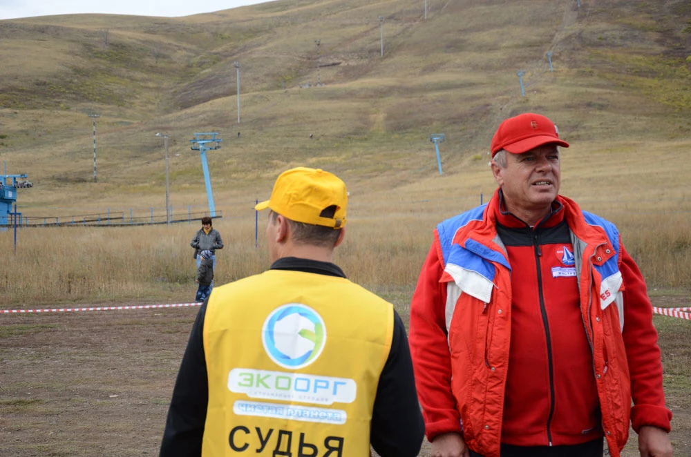 Мы за здоровый образ жизни: в Оренбуржье стартовал кросс кантри марафон «Осенняя экооргмания – 2012»